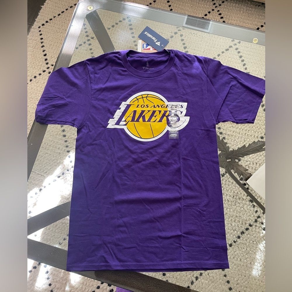 NWT Los Angeles Lakers Fanatics Tshirt